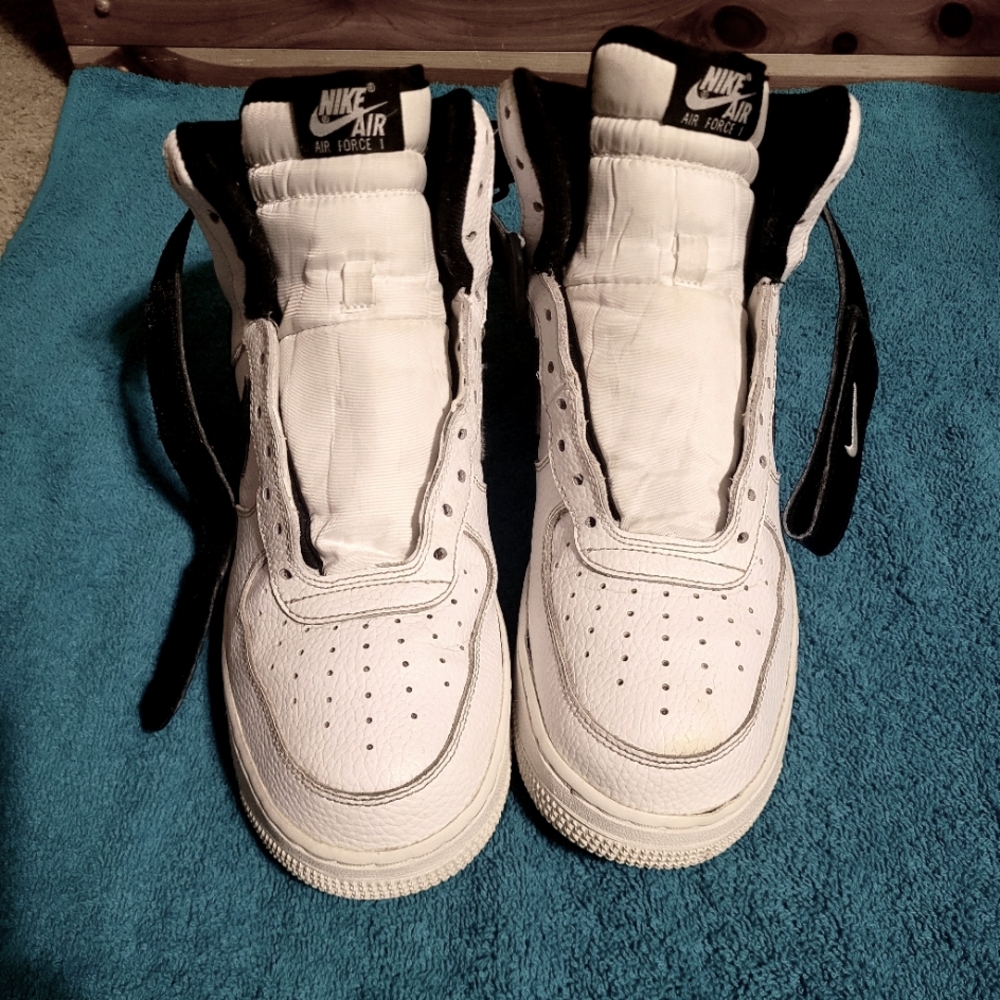 Nike Air Force 1 White and Black High-Tops Size 10